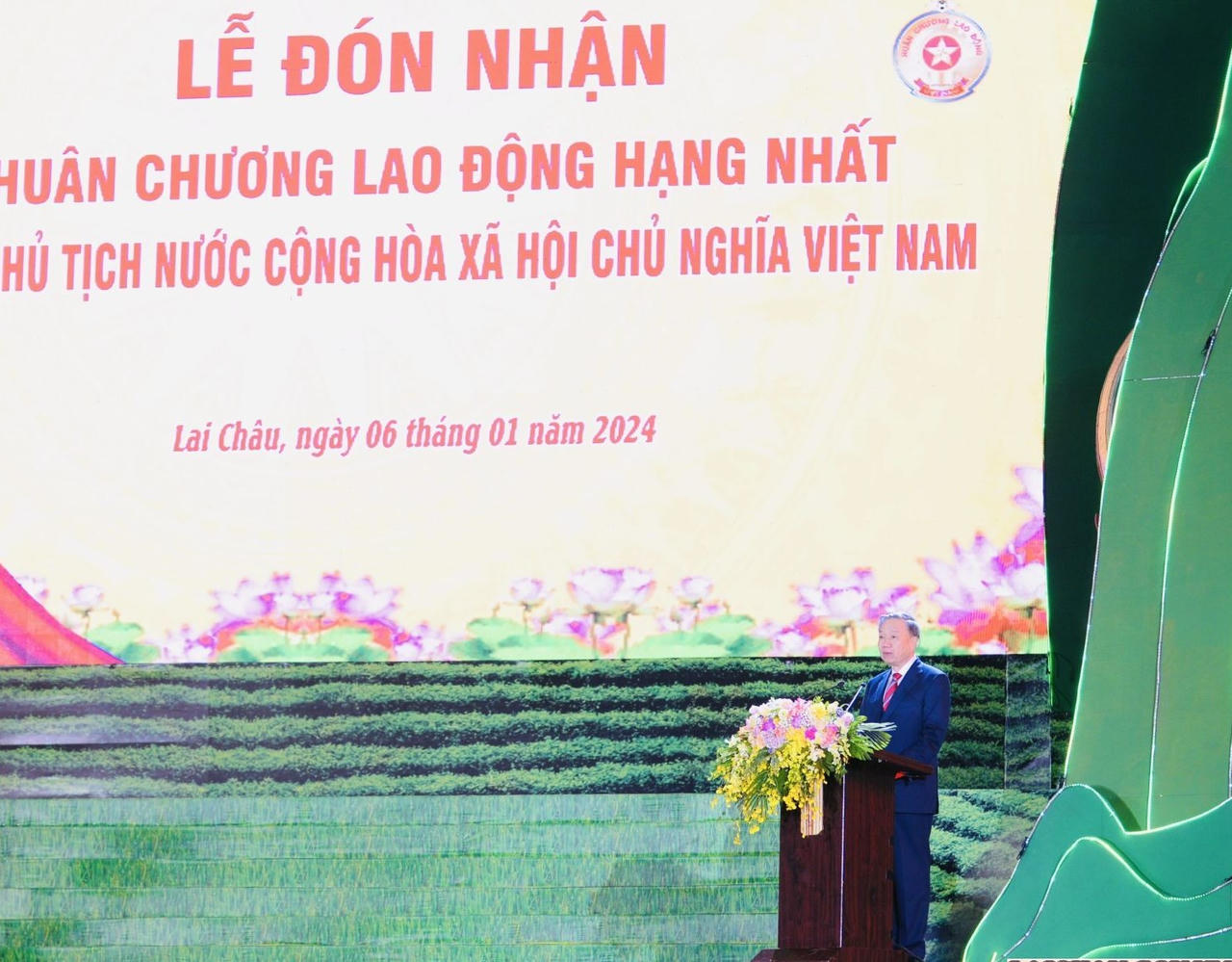 Lễ kỉ niệm 20 năm chia tách và thành lập tỉnh Lai Châu 