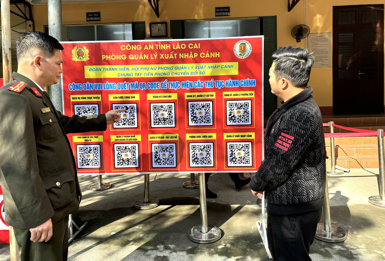 Lào Cai: Tỷ lệ đăng ký làm hộ chiếu trực tuyến đạt 100%