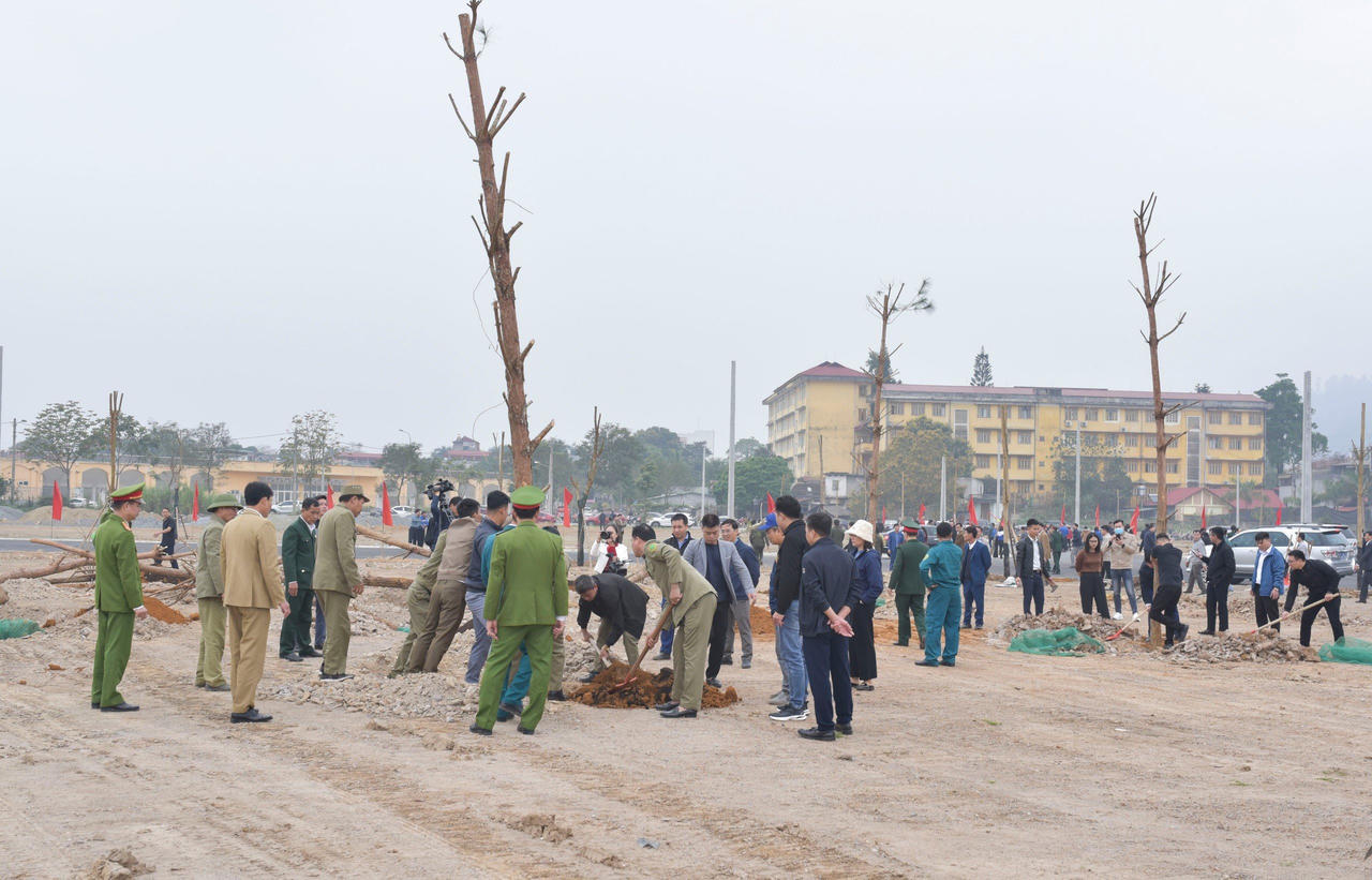 Các địa phương đồng loạt tổ chức “Tết trồng cây đời đời nhớ ơn Bác Hồ” 