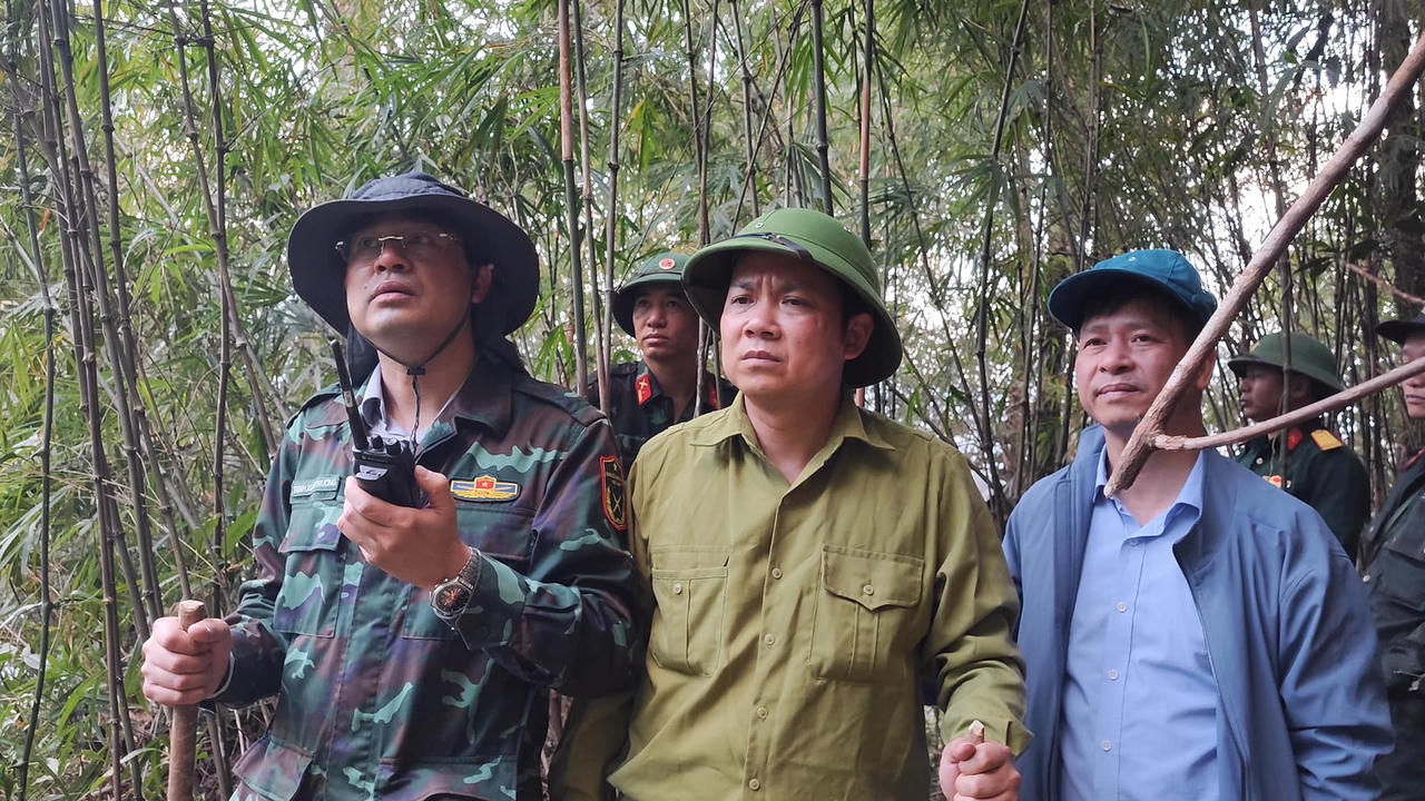 Khống chế cơ bản vụ cháy tại Vườn Quốc gia Hoàng Liên