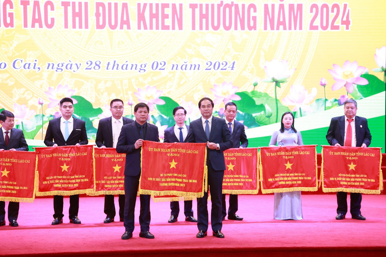 Phó Chủ tịch nước Võ Thị Ánh Xuân dự Hội nghị triển khai công tác thi đua khen thưởng tại Lào Cai