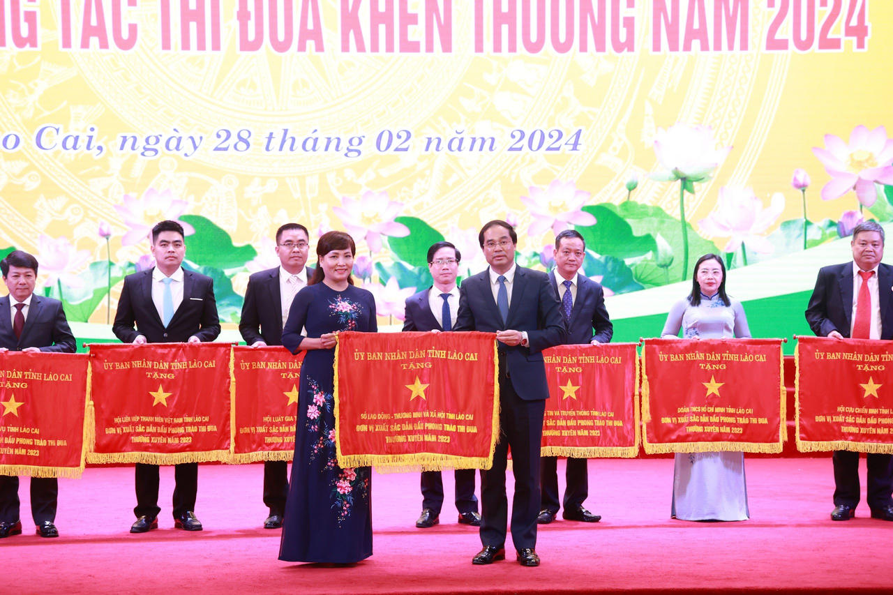 Phó Chủ tịch nước Võ Thị Ánh Xuân dự Hội nghị triển khai công tác thi đua khen thưởng tại Lào Cai