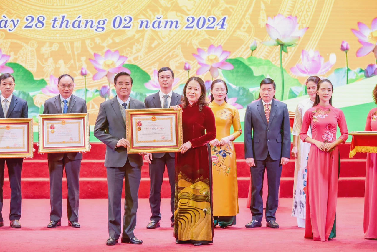 Phó Chủ tịch nước Võ Thị Ánh Xuân dự Hội nghị triển khai công tác thi đua khen thưởng tại Lào Cai