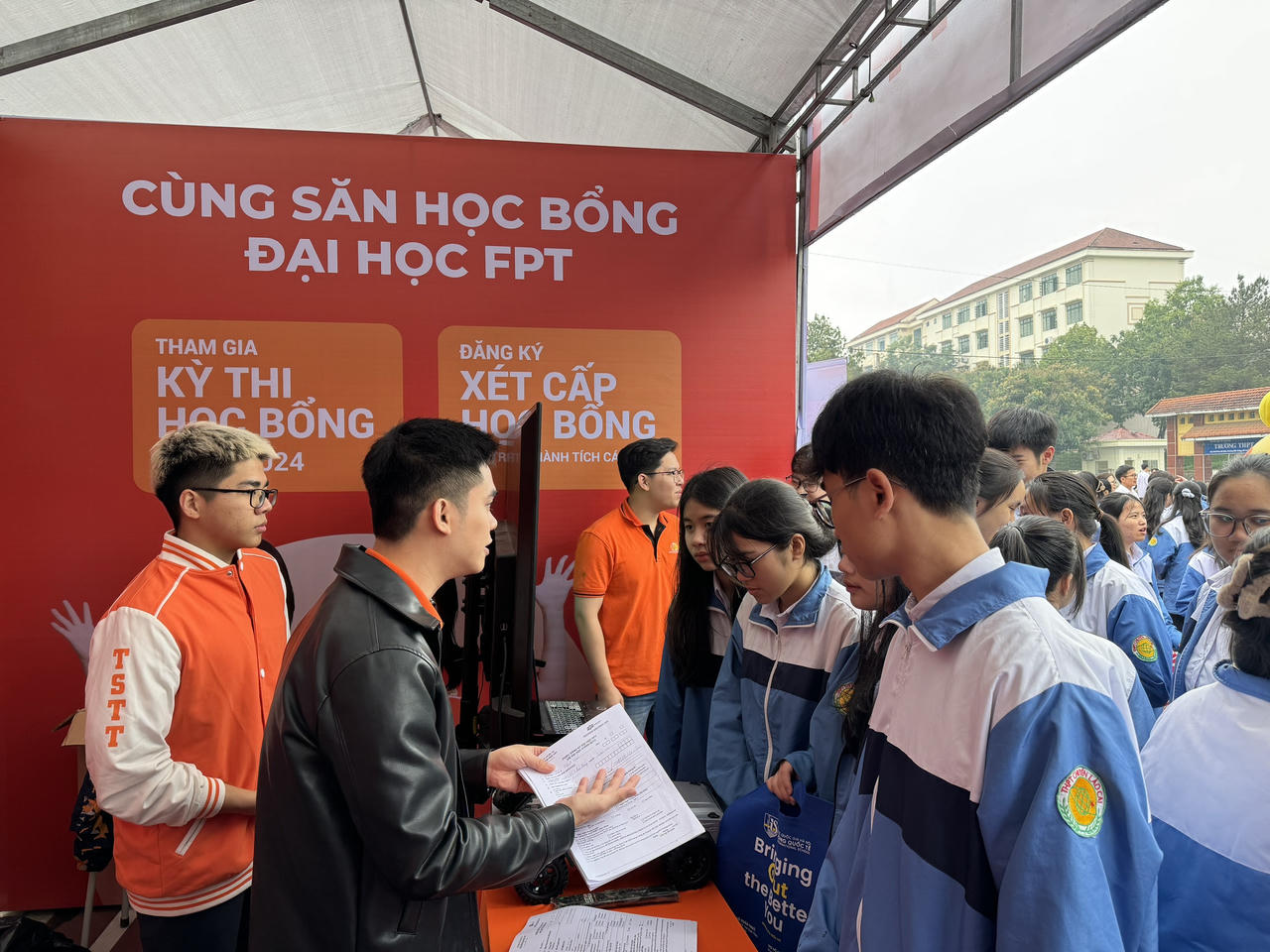 Lào Cai tổ chức Ngày hội Tư vấn hướng nghiệp, phân luồng năm 2024