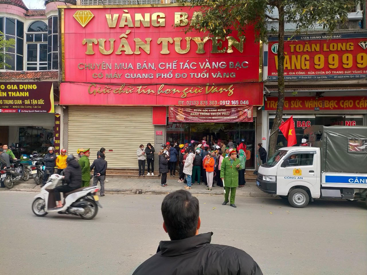 Triệu tập đối tượng khai thác vàng trái phép khiến 1 người tử vong