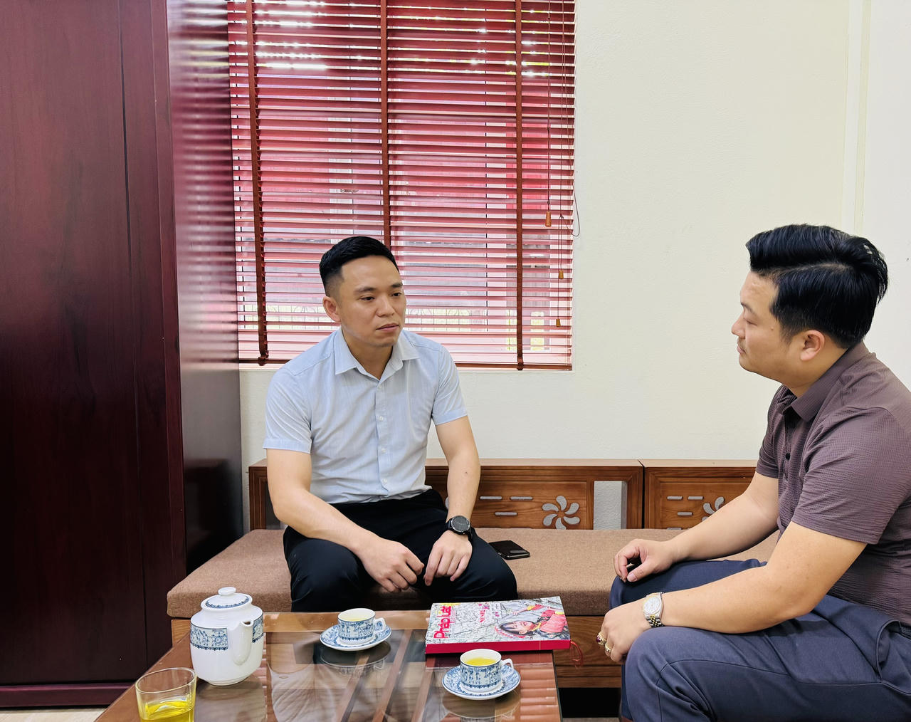 Dự án 200 tỷ không bảo đảm an toàn giao thông, cọc sắt như bãi chông giữa đường