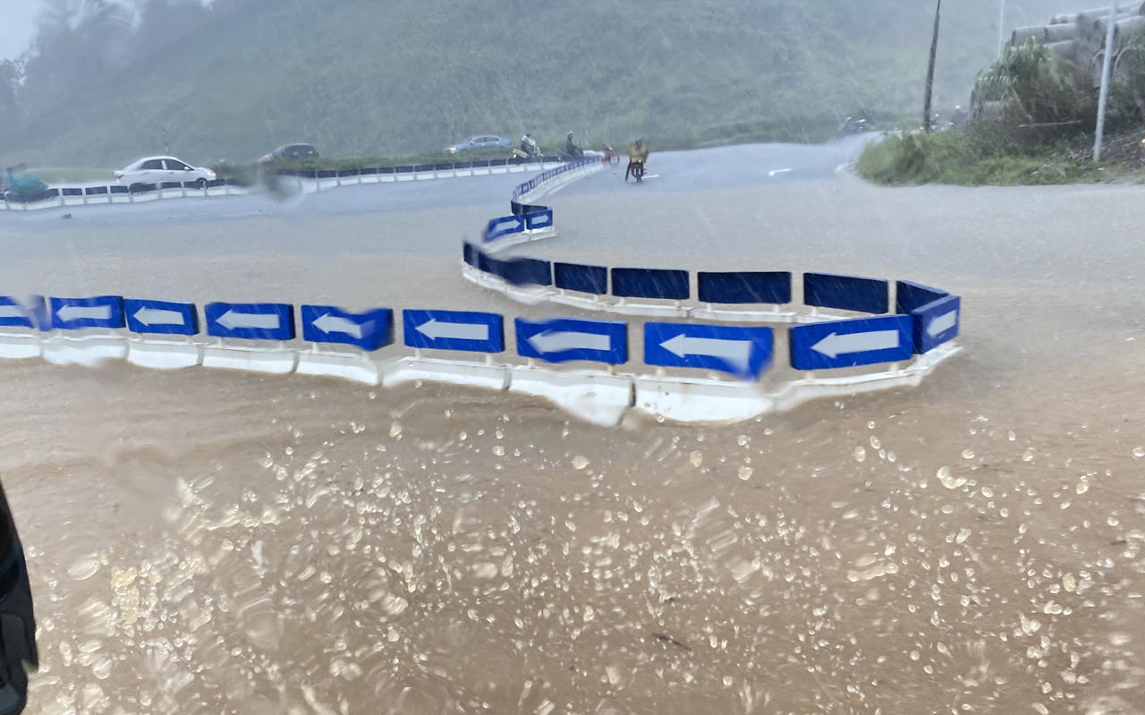 Mưa lớn gây ngập lụt nhiều nơi tại Lào Cai