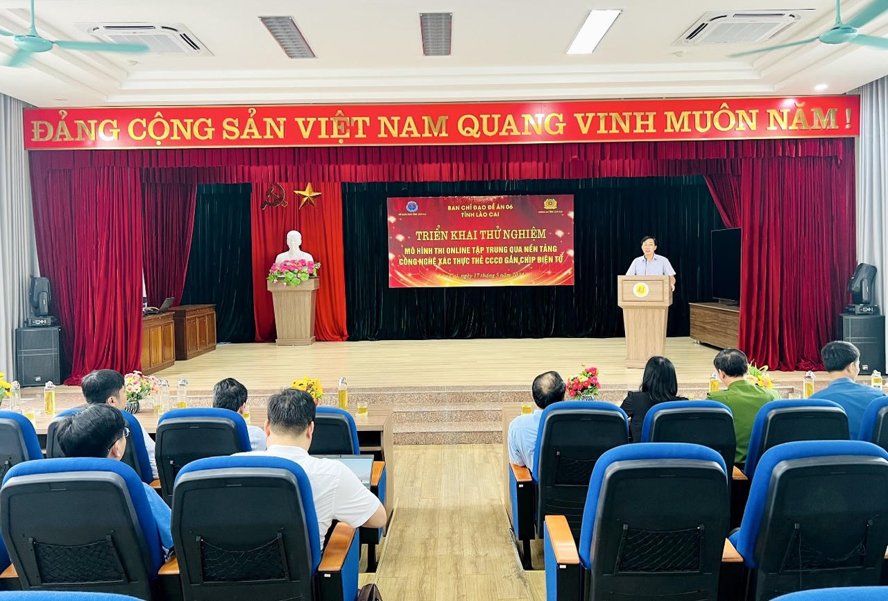 Lào Cai triển khai thí điểm 'Thi online tập trung qua nền tảng công nghệ xác thực thẻ CCCD gắn chip điện tử'