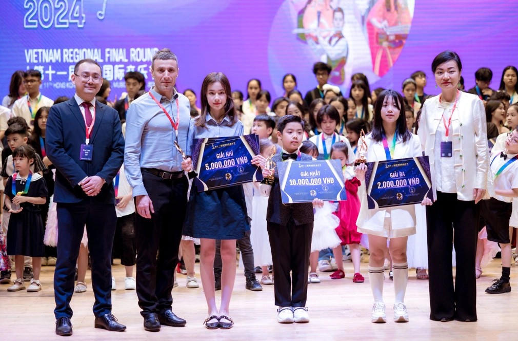 Nam sinh Trường Cao đẳng Lào Cai đạt giải Nhất tại vòng Chung kết Liên hoan Âm nhạc quốc tế Hong Kong khu vực Việt Nam năm 2024