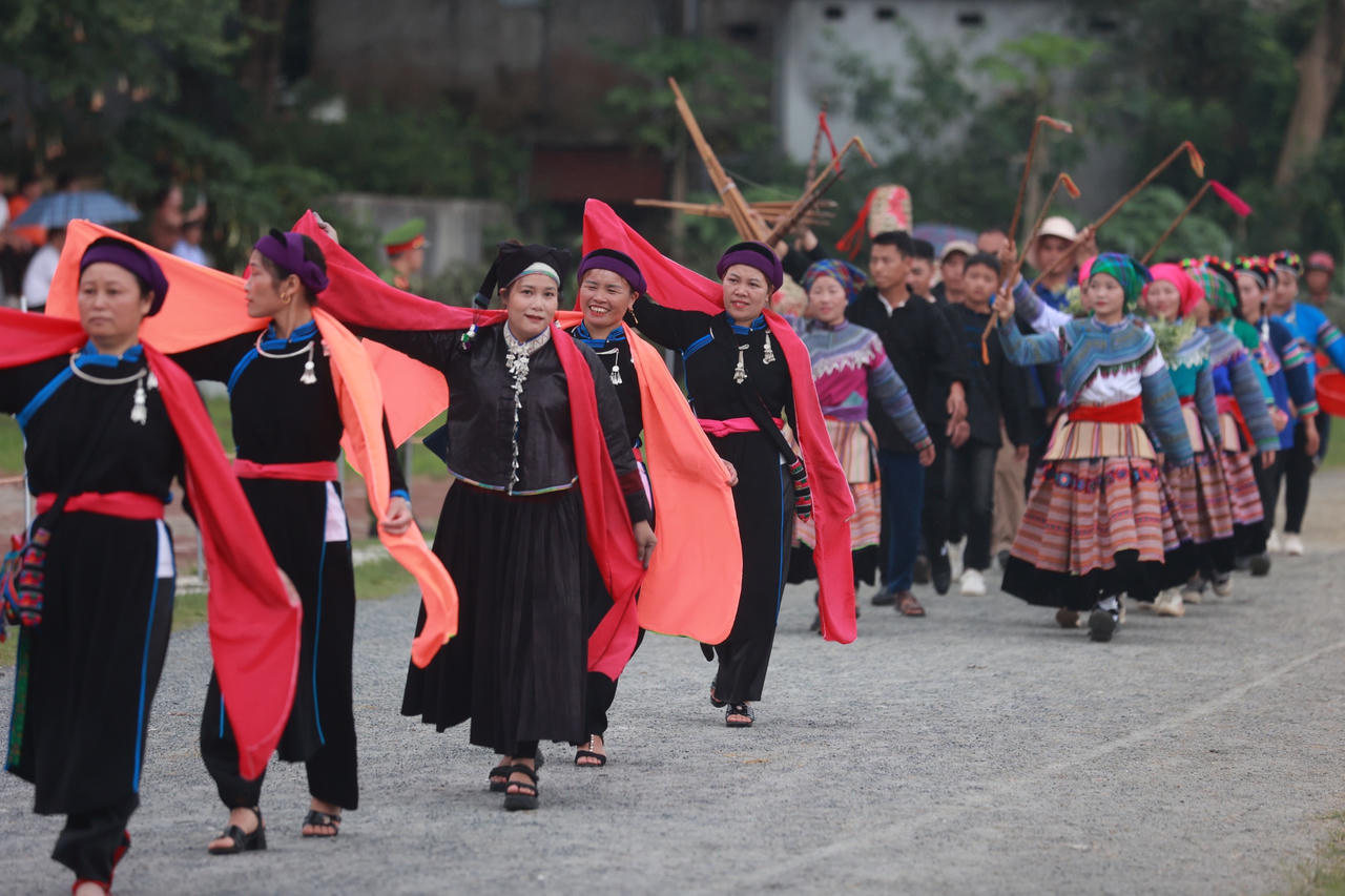 Sôi nổi Giải đua ngựa truyền thống huyện Bắc Hà mở rộng lần thứ 17