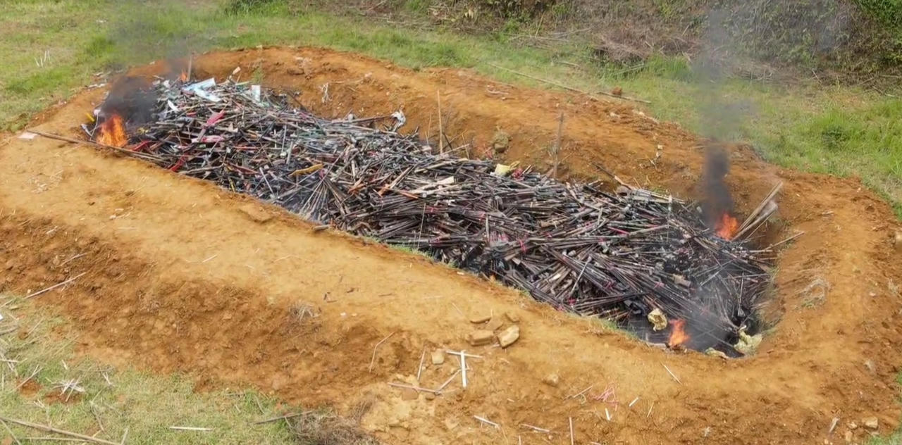 Lào Cai: Tổ chức tiêu hủy hơn 11.000 vũ khí, vũ khí tự chế 