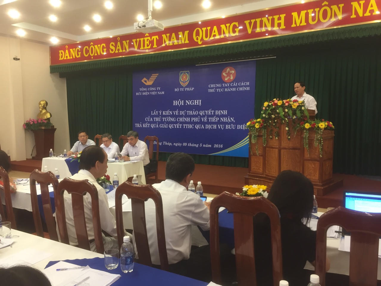 Tiếp nhận, trả kết quả giải quyết thủ tục hành chính qua dịch vụ Bưu điện