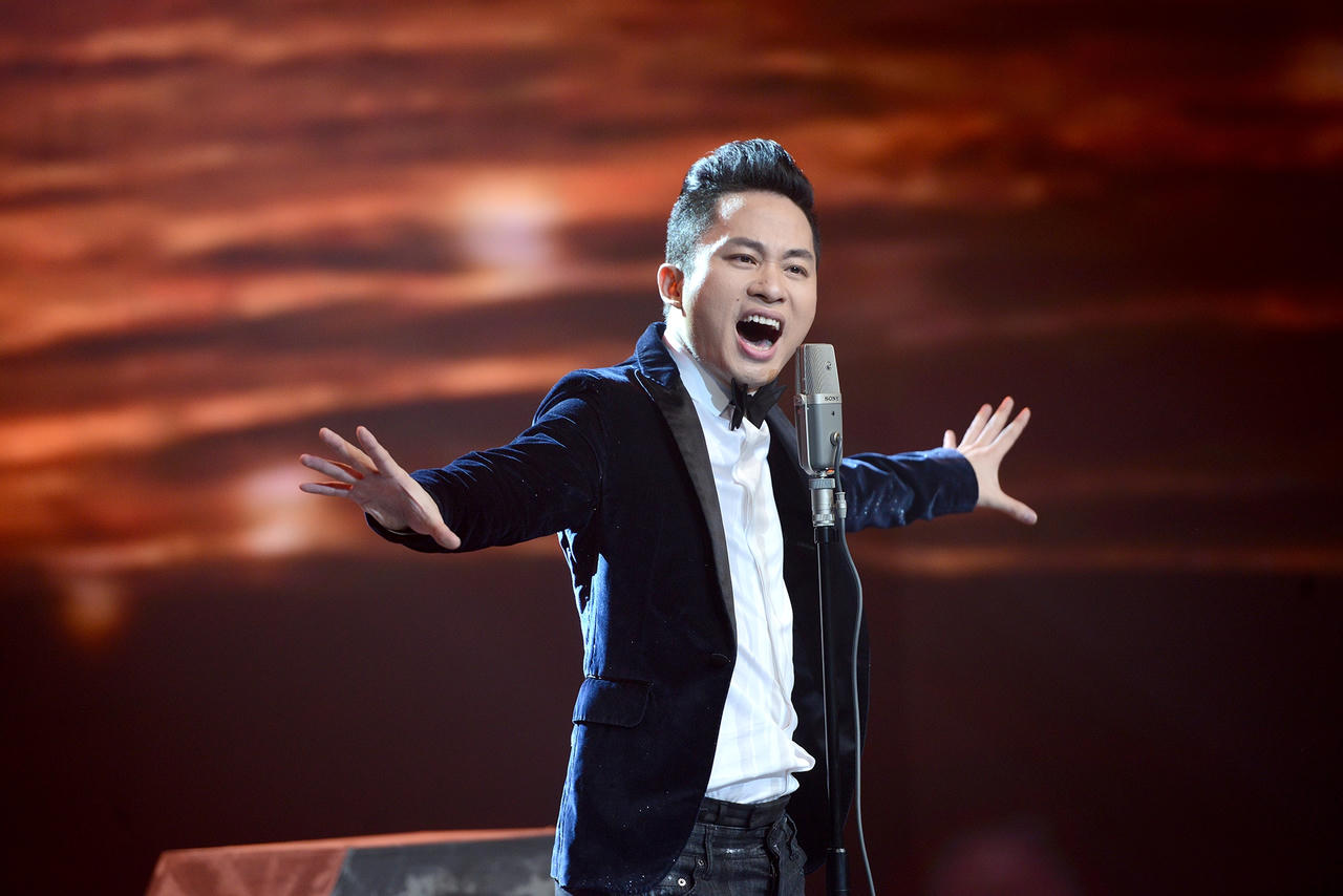 Ý kiến trái chiều về hai phiên bản “Nơi đảo xa” 