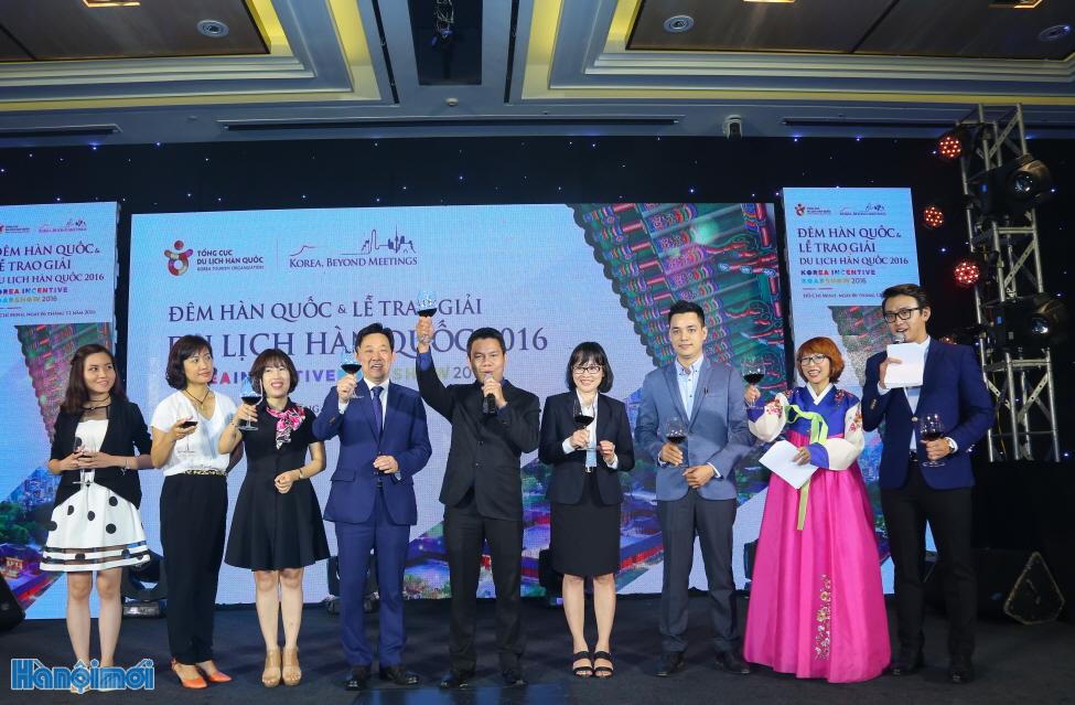 Nhóm Sachum khuấy động “Đêm Hàn quốc”