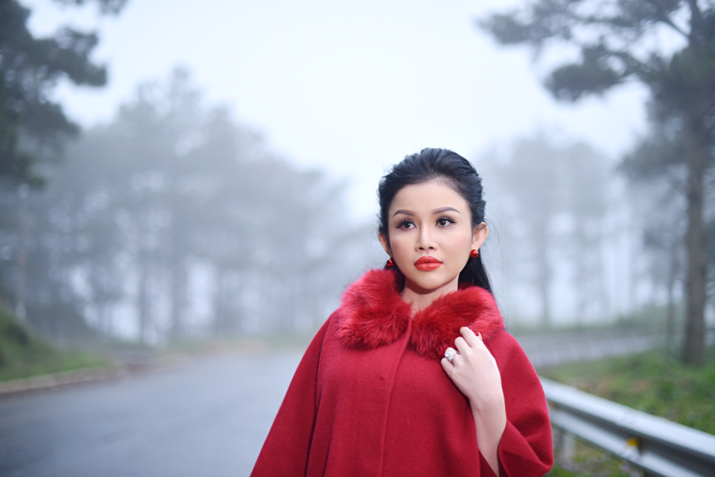 Mê mẩn bộ ảnh mùa đông của Hoa hậu Janny Thủy Trần