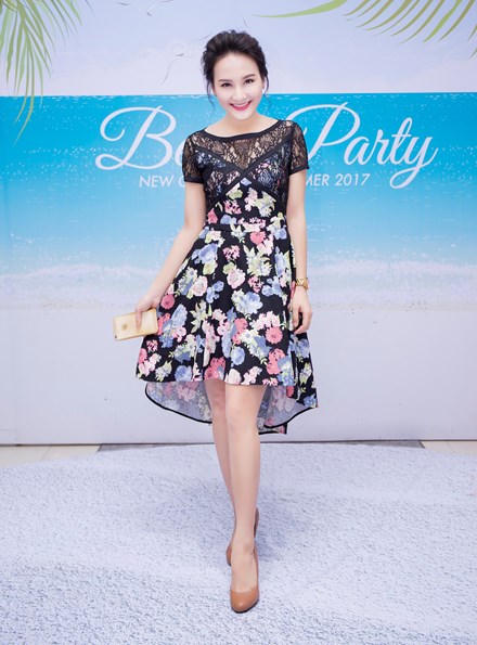 Bảo Thanh- “sống chung với mẹ chồng” tươi tắn với gu thời trang tinh tế