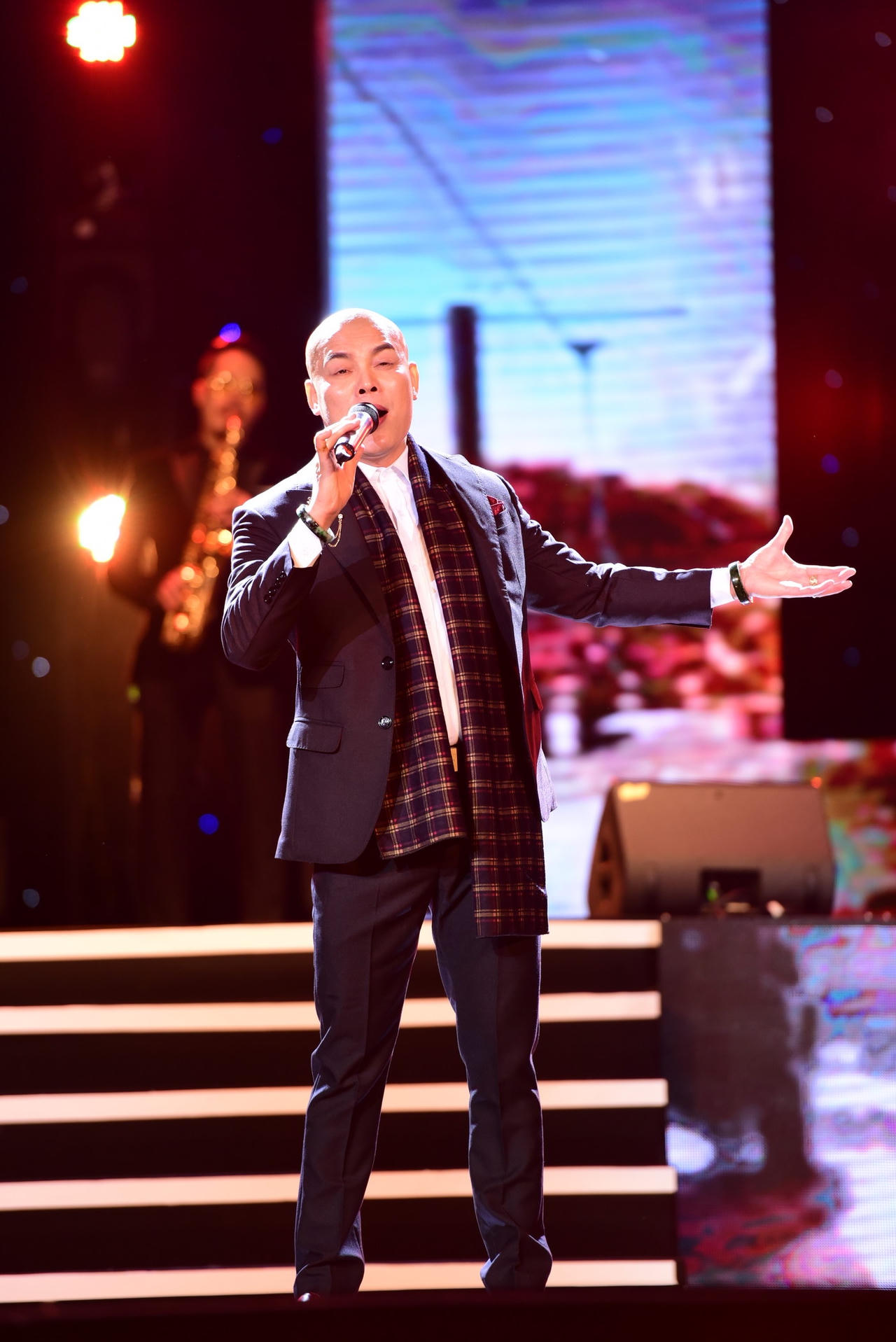 Ca sĩ Minh Khánh sẽ trải lòng trong đêm nhạc Chuyện tình người đan áo