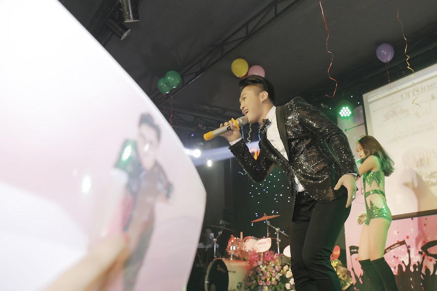 Du Thiên 'bùng nổ' với 'Con trai thích đổi thay'