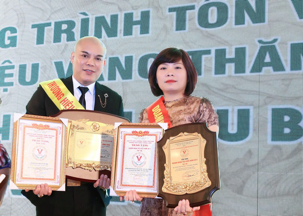 Ca sĩ Minh Khánh vào... Top Doanh nhân tiêu biểu