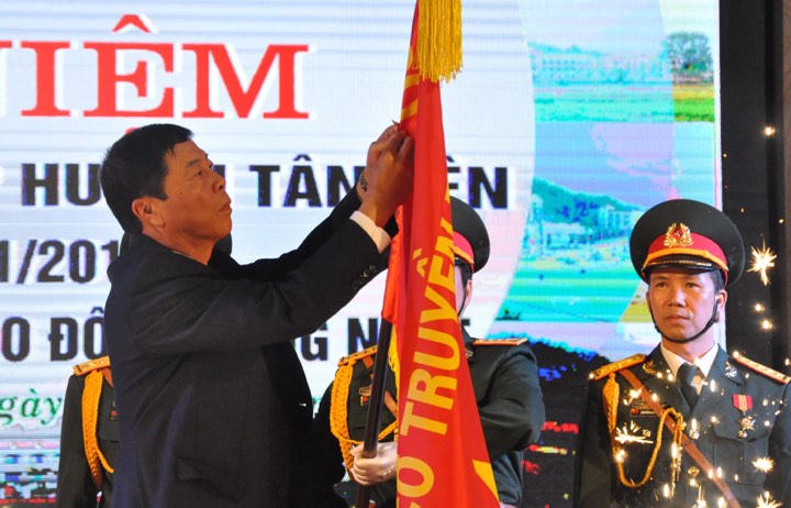 Bắc Giang: Huyện Tân Yên đón nhận Huân chương Lao động hạng Nhất