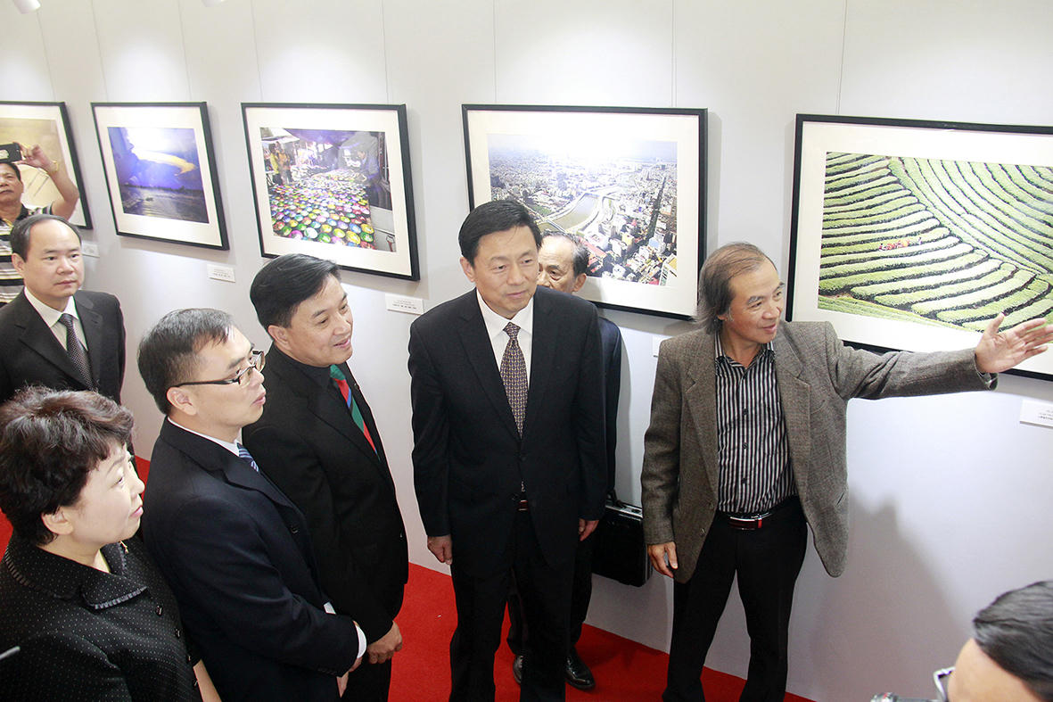 Giao lưu hữu nghị Việt - Trung