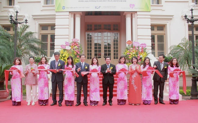 Khai trương Thư viện Văn hóa Thiếu nhi Việt Nam.