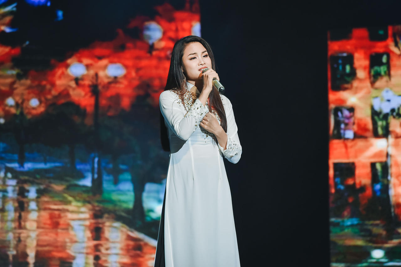 21 doanh nhân đua tài giành giải Giọng hát Vàng