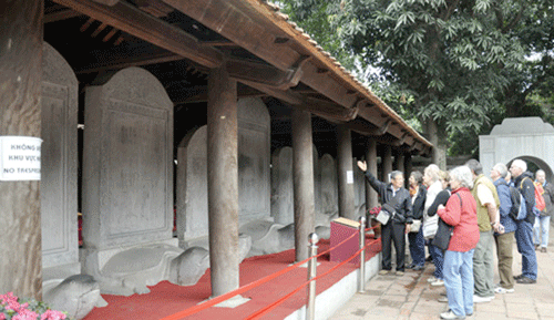  Triển lãm 'Lung linh sao Khuê'