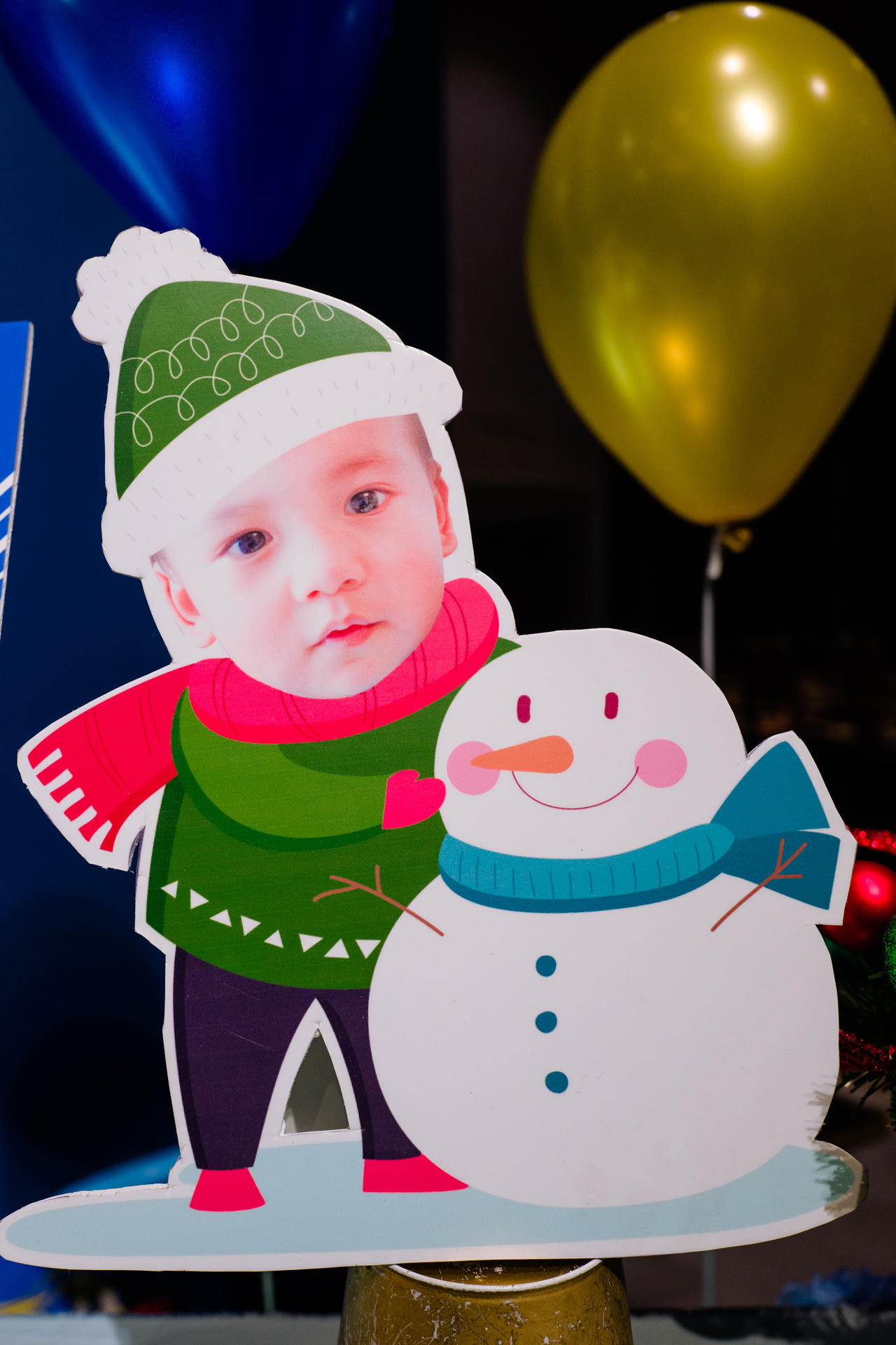 Vợ chồng hoa hậu Jennifer Phạm tổ chức thôi nôi con trai