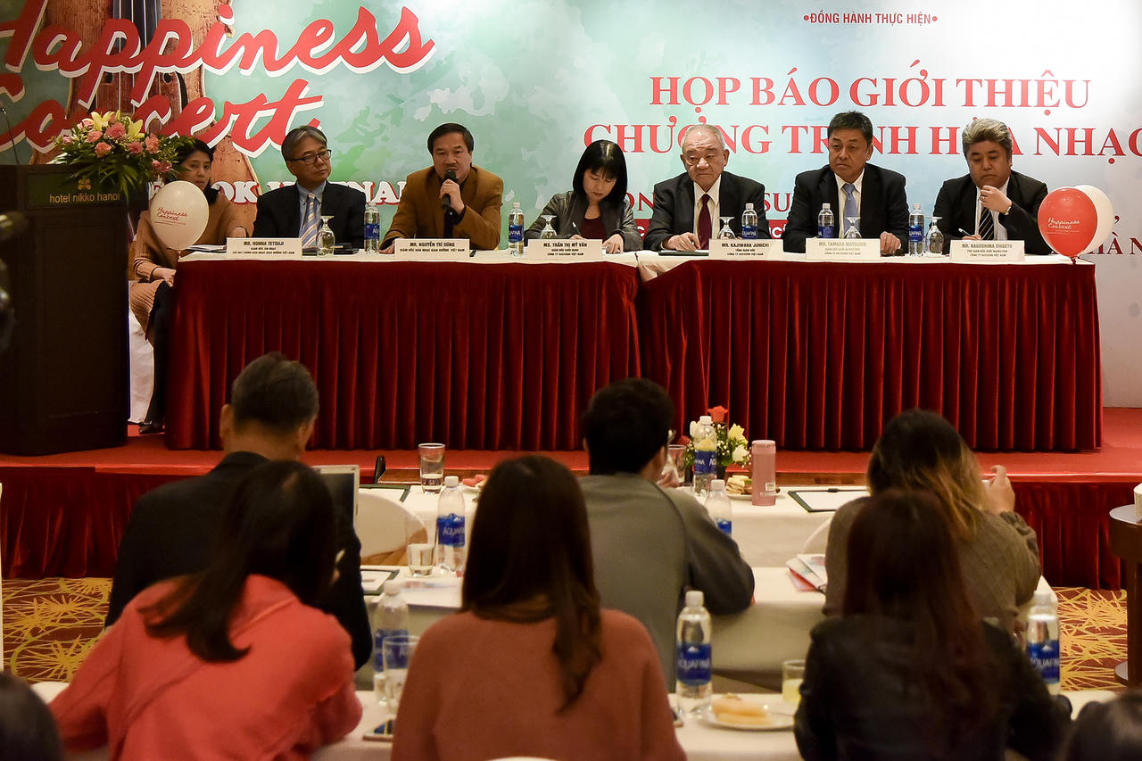 'Bông hồng violin' Kawakubo Tamaki 'tái ngộ' khán giả Việt