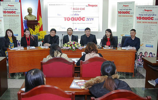 'Vang mãi Giai điệu Tổ Quốc' thắp sáng tình yêu đất nước và niềm tự hào về Mẹ