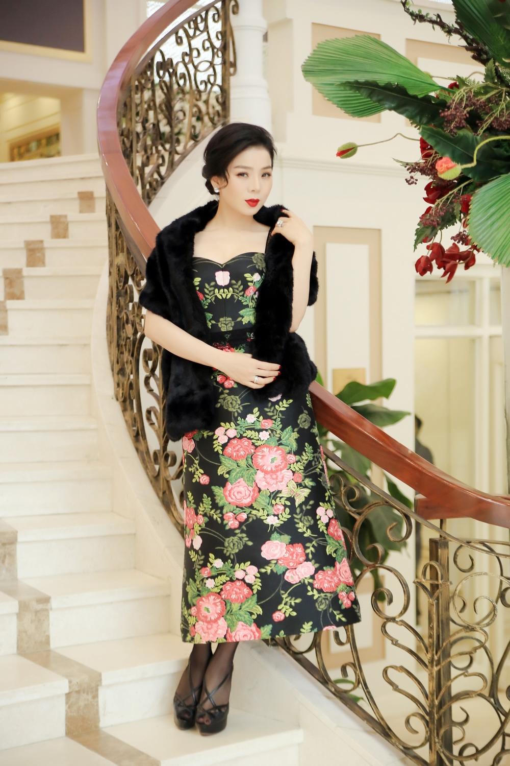  Lệ Quyên: 'Khánh Ly chỉ có một và Lệ Quyên cũng chỉ có một'