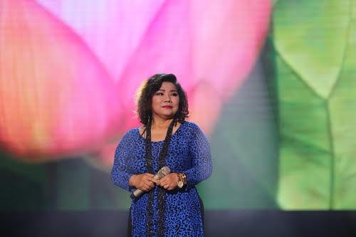 Các nghệ sĩ hát nhạc Phật giáo đầy xúc cảm