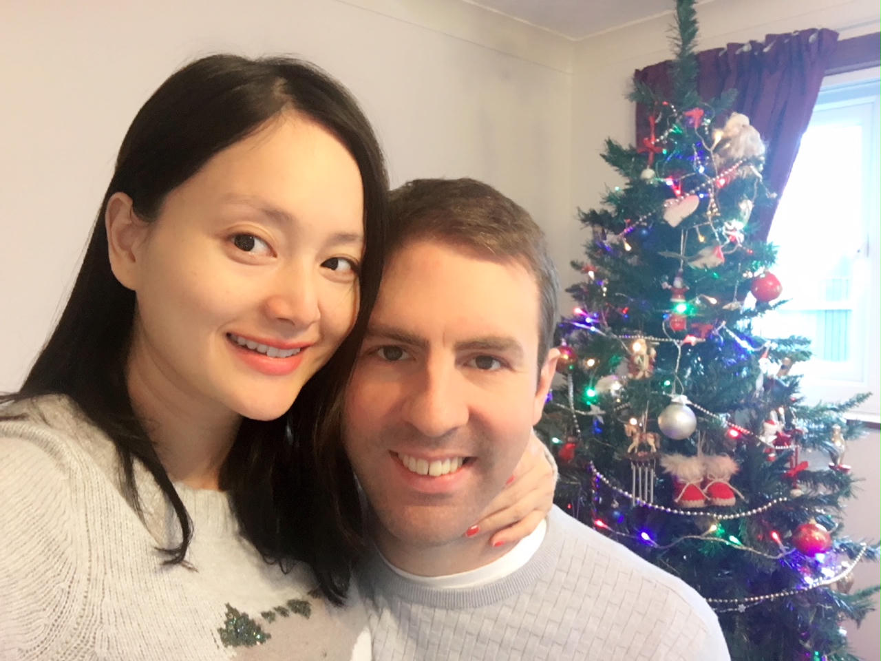 Lan Phương hạnh phúc khi có con cùng 'bạn trai Tây'