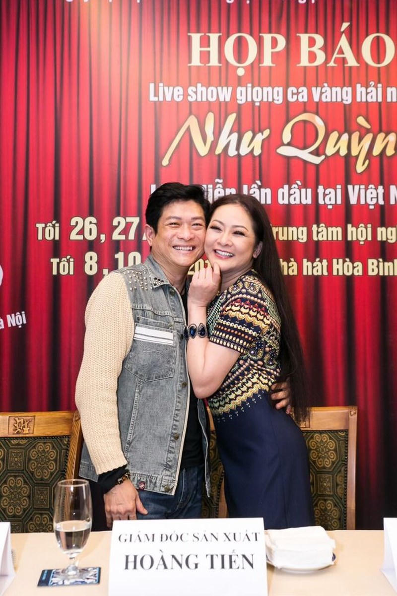 Cởi áo dài bước xuống sân khấu, Như Quỳnh thành... 'đàn ông'