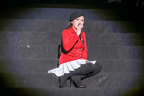 Mải ngắm Như Quỳnh, Chí Tài đánh lộn tông nhạc