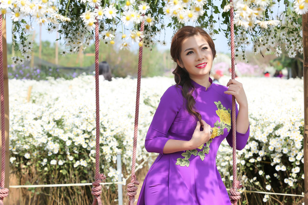 NSƯT Diệu Hương- mối lương duyên đẹp với ca Huế cổ