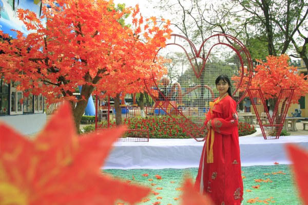 Đón Tết Phương Đông tại Công viên nước Hồ Tây
