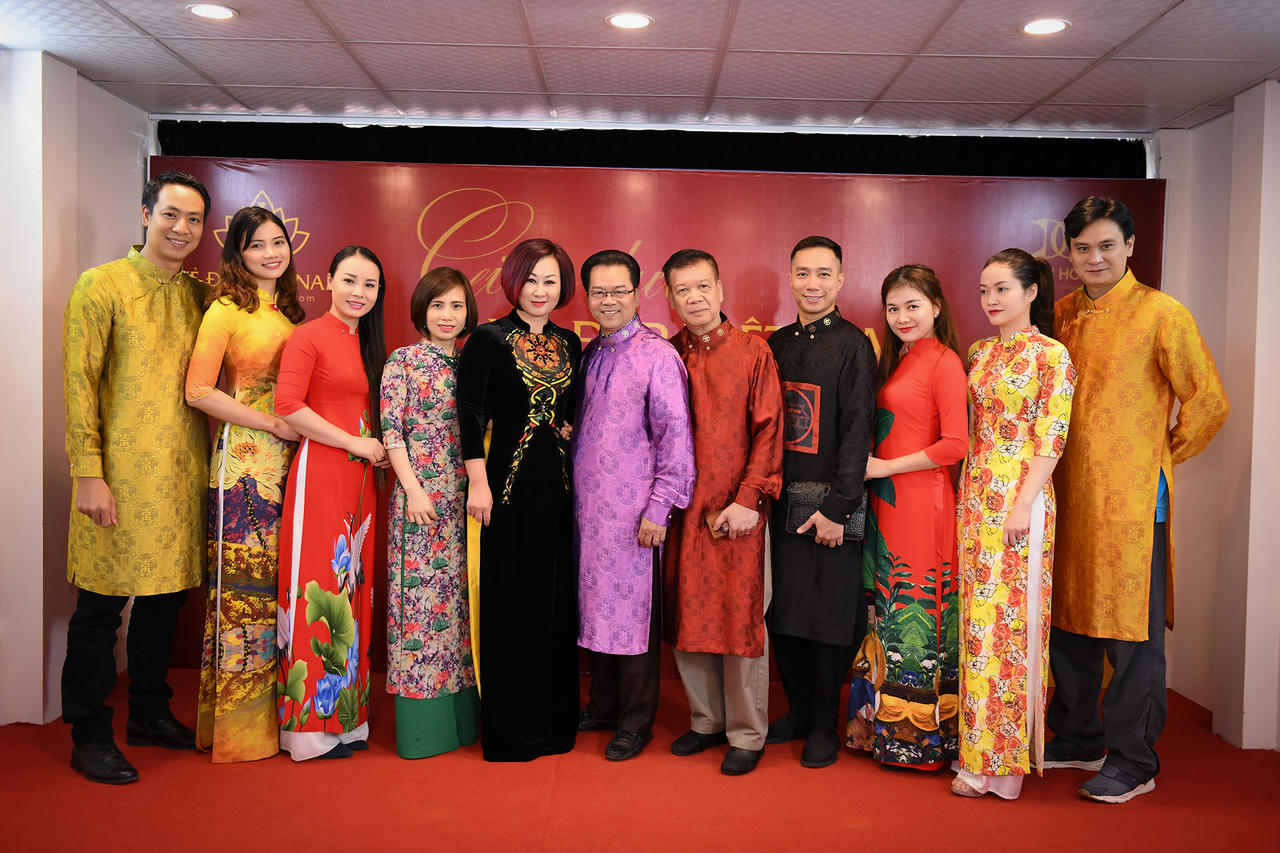 Đạo diễn Quang Tú – Người góp lửa tỏa sáng văn hóa nguồn cội