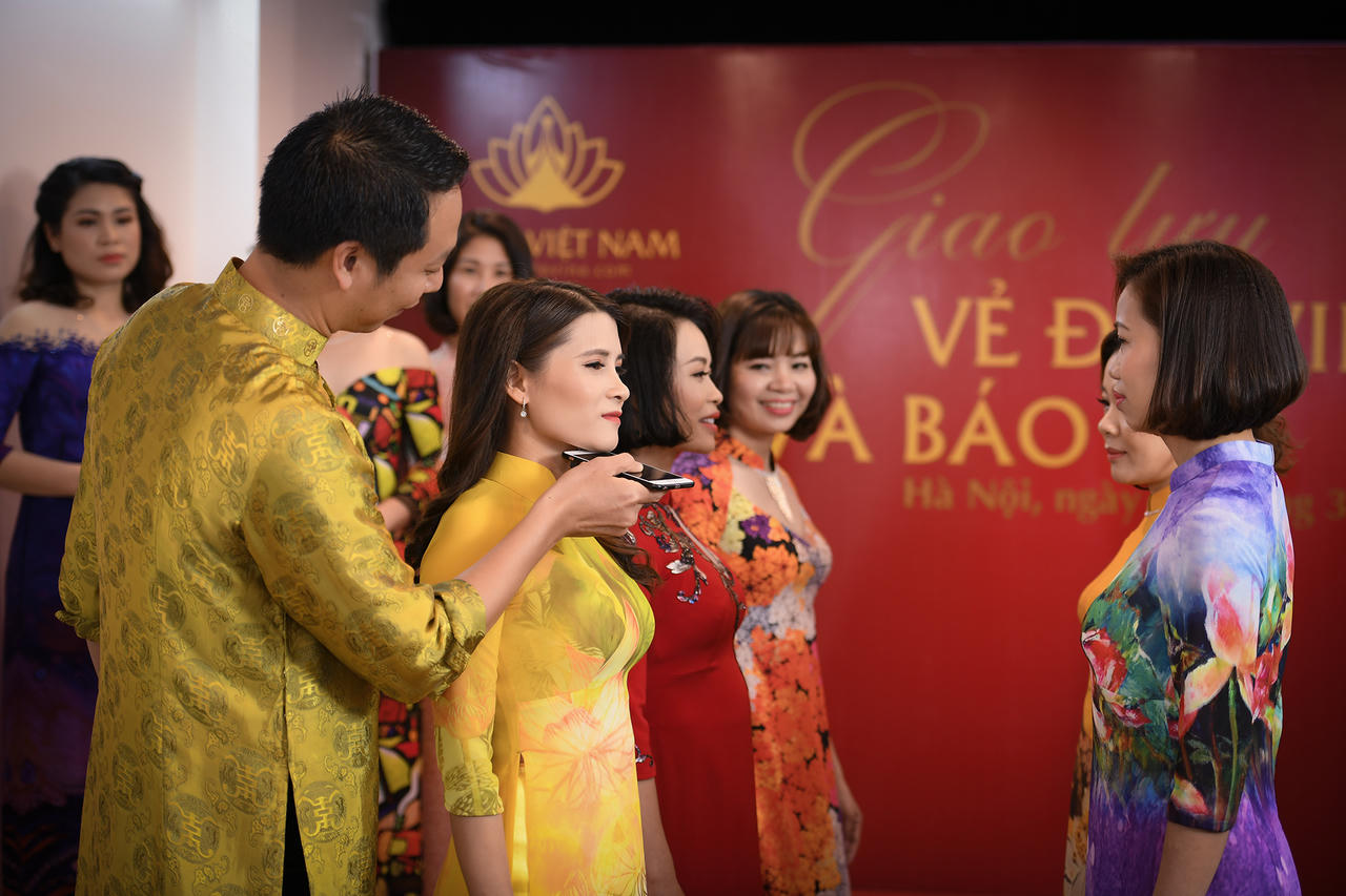 Đạo diễn Quang Tú – Người góp lửa tỏa sáng văn hóa nguồn cội