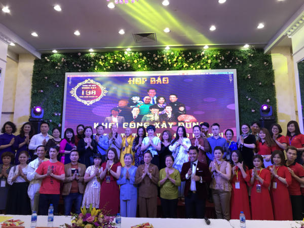 Nghệ sĩ Trần Nhượng, Thanh Hoa, Xuân Hinh góp sức xây dựng Trung tâm từ thiện