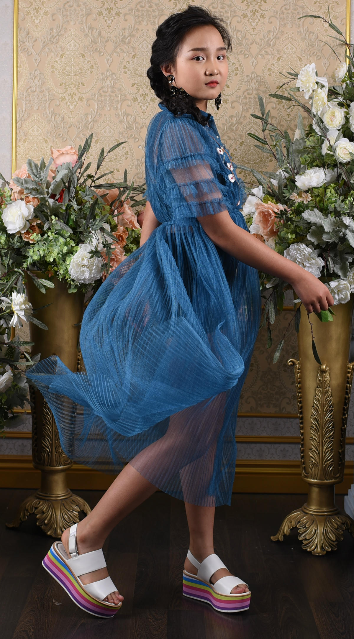 100 em nhỏ sẽ trình diễn tại “Đại tiệc” “EllieVu fashion Week” 