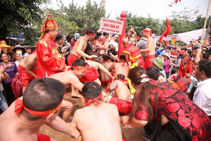 23 đạo sắc phong tại đền Trấn Vũ được công nhận tài liệu lưu trữ quý hiếm