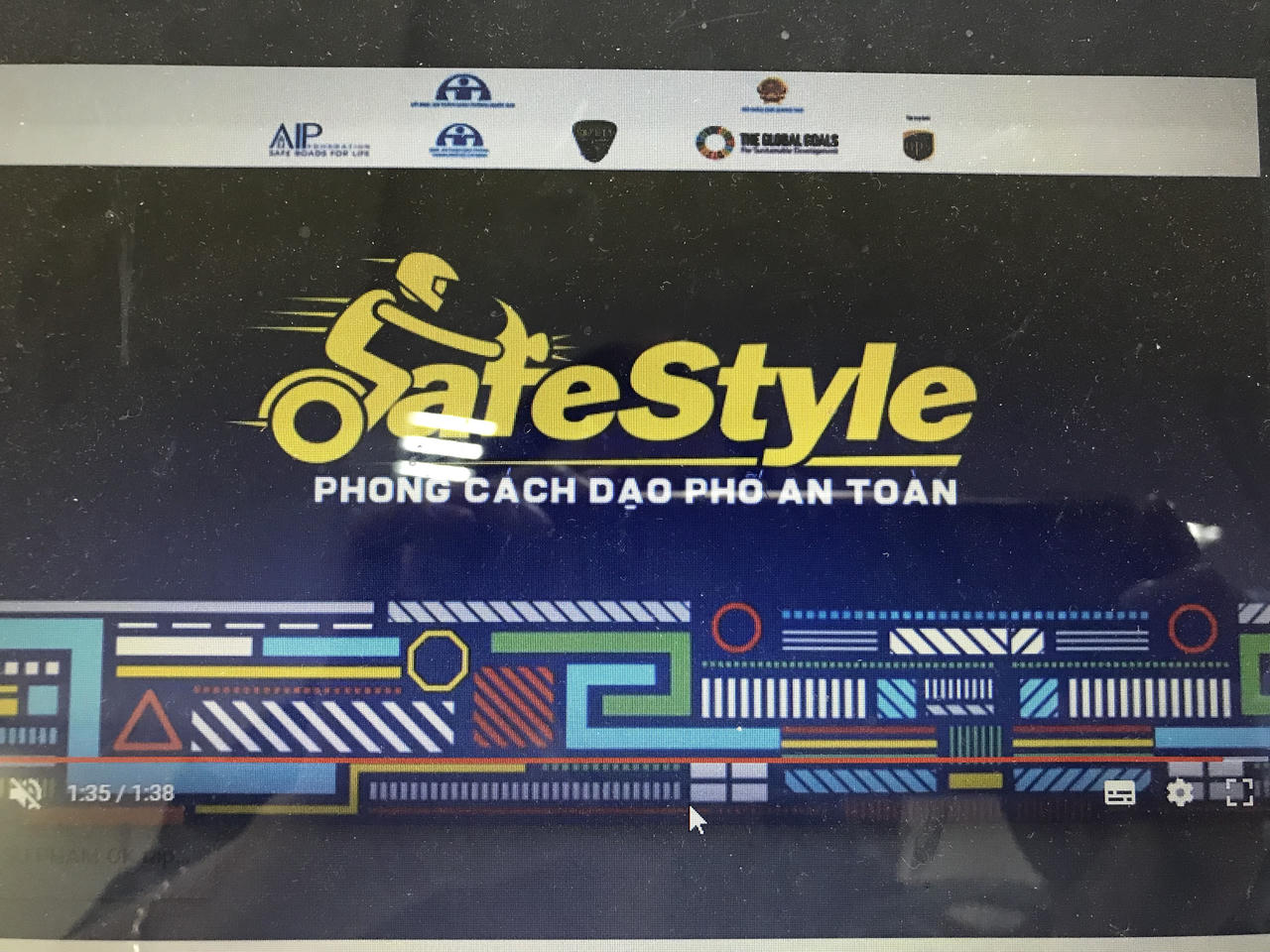 3.000 sinh viên tham dự “Phong cách dạo phố an toàn”  