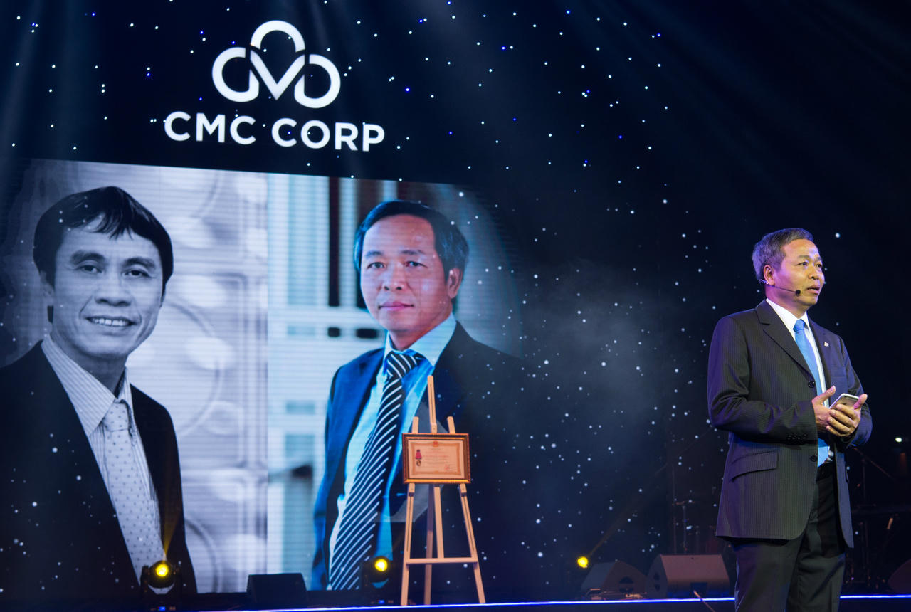 Tập đoàn Công nghệ CMC đón nhận Huân chương Lao động Hạng Ba lần thứ 2