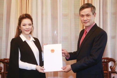  Lý Nhã Kỳ làm Lãnh sự danh dự của Romania tại TP HCM