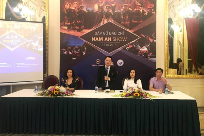 Công diễn 'Mỵ' để 'hút' du khách đến Nhà hát lớn Hà Nội