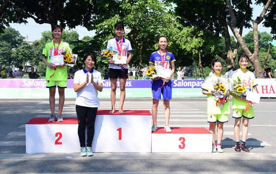 1500 người tham gia sôi nổi tại Giải chạy Vì hòa bình