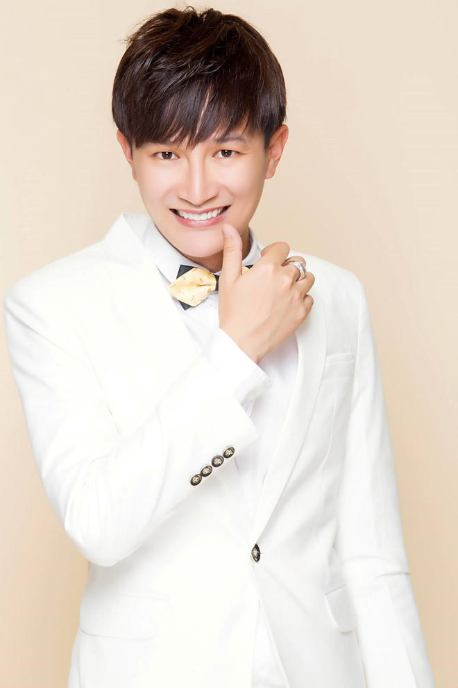 Nam vương Hữu Tiến bất ngờ khoe giọng khủng với 'Cô gái đại dương'