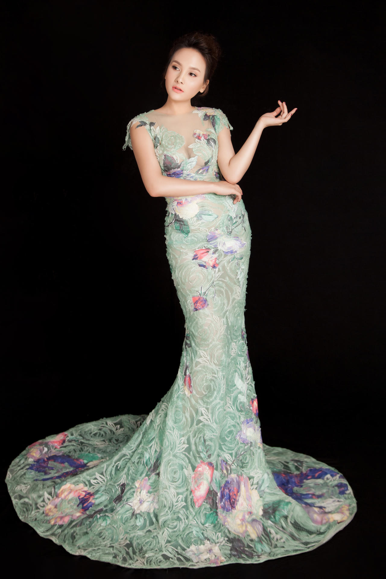 Quý bà đẹp thời @ trong con mắt của Diệu Hoa, Bảo Thanh